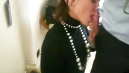 Petite loira fried cheio de paixão com Medium Tits melhor video porno de todos