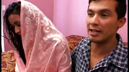 Homem alimentando sua os melhores filme pornô xvídeos irmã com porra