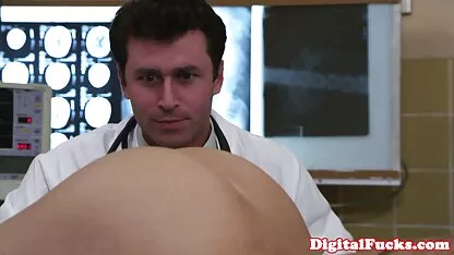 Anita engolir os melhores filme pornô brasileiro 2018 vibrador rosa