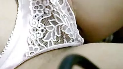 O homem que sexo anal melhores visita sua namorada para cumprir seu desejo
