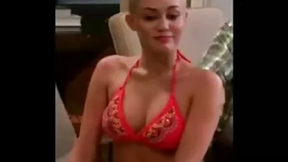 O homem cums no rosto de os melhores vídeos de pornô 2019 Elsa jean Loiras são muito agradáveis