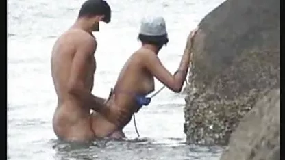 Menina screwing ela mesma com uma banana ver melhores videos de sexo e cums