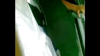 Jovem ruiva mulher vestindo uma chuva porno hd os melhores de ouro na direção de seu colega