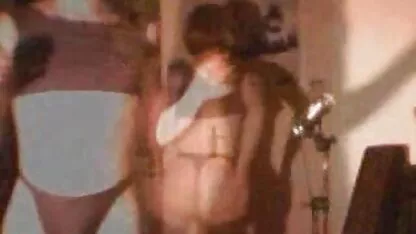 Sensual empregada rendição os melhores vídeos das panteras para doce cara