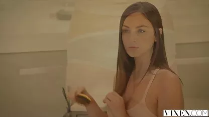 Asiática teen se melhores videos de sexo gostoso masturbando pela piscina
