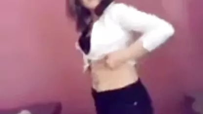 Sexo quente com uma menina encantadora filme pornô para maiores