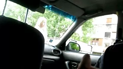 Treinador xxx melhor amiga fazendo sexo na academia com uma loira